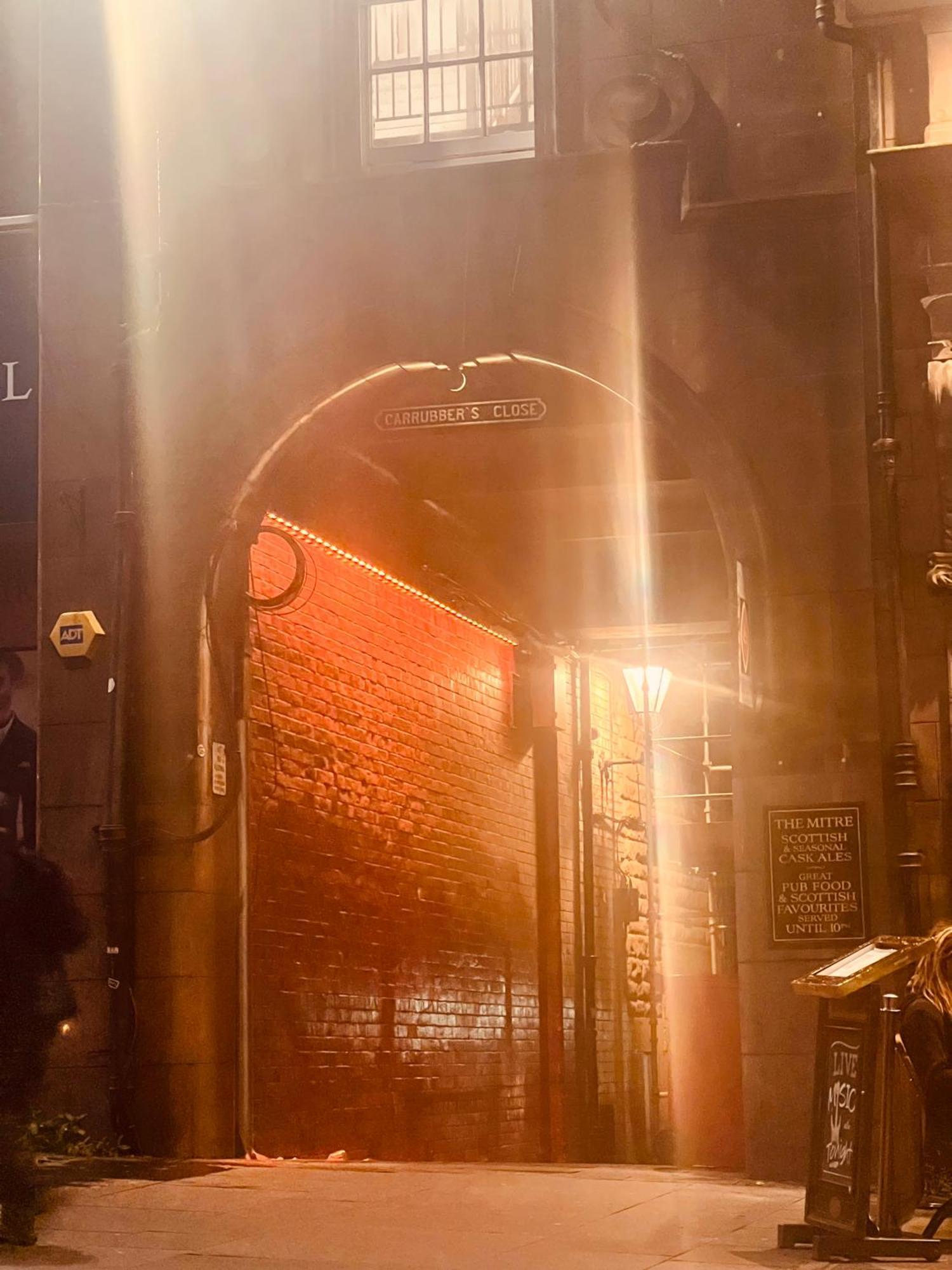 エディンバラHistoric Royal Mile Flat , 5Min From Waverly Railway Stationアパートメント エクステリア 写真